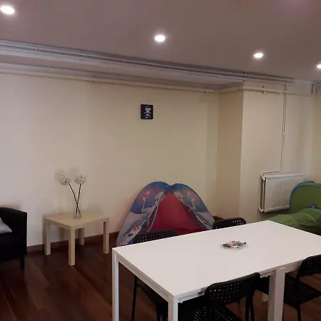 Q Hotel